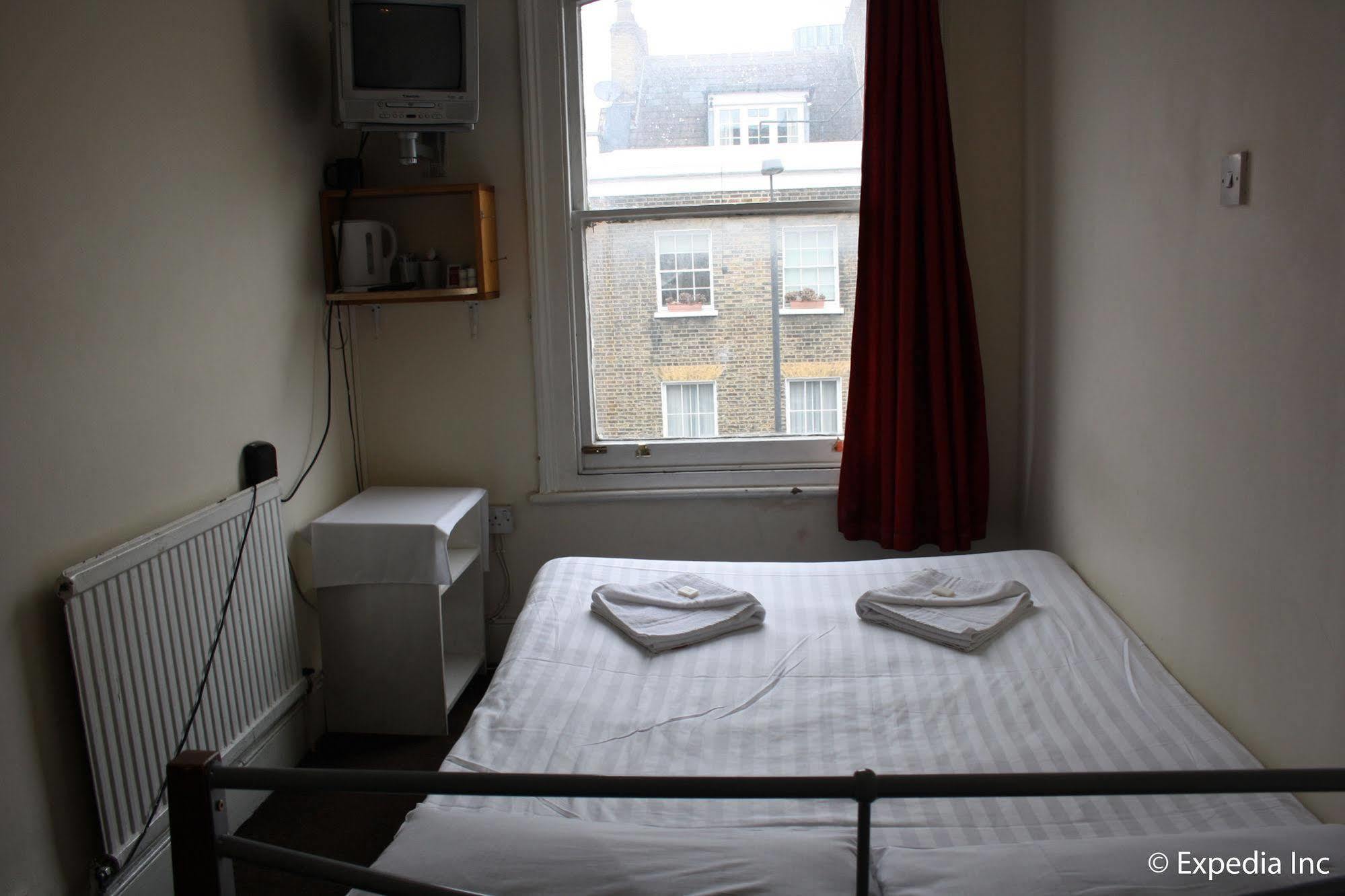 Daisy Hotel London Bagian luar foto